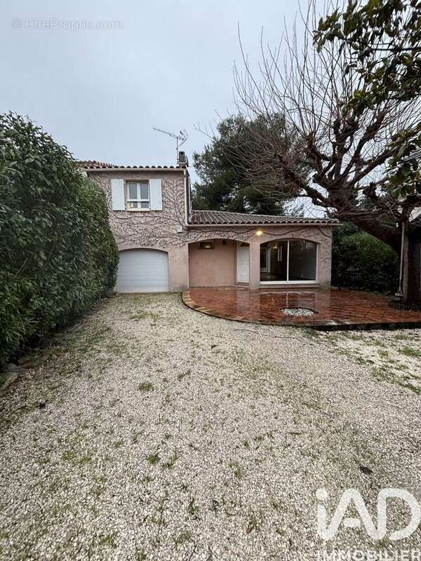 Photo 2 - Maison à MARSEILLE-12E