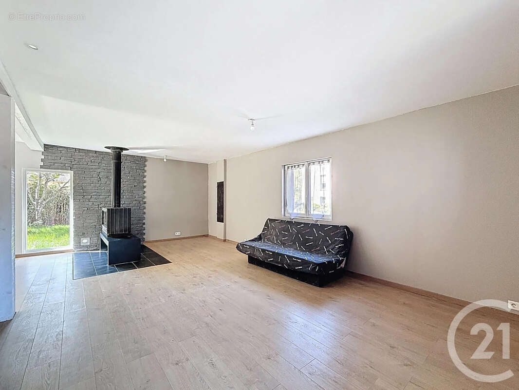 Maison 176 m² à Dinoze  - photo 7