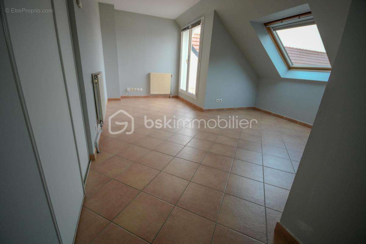 Appartement à SERRIS
