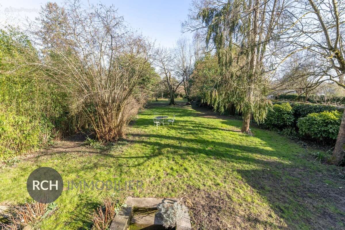 Maison à MONTFORT-L'AMAURY