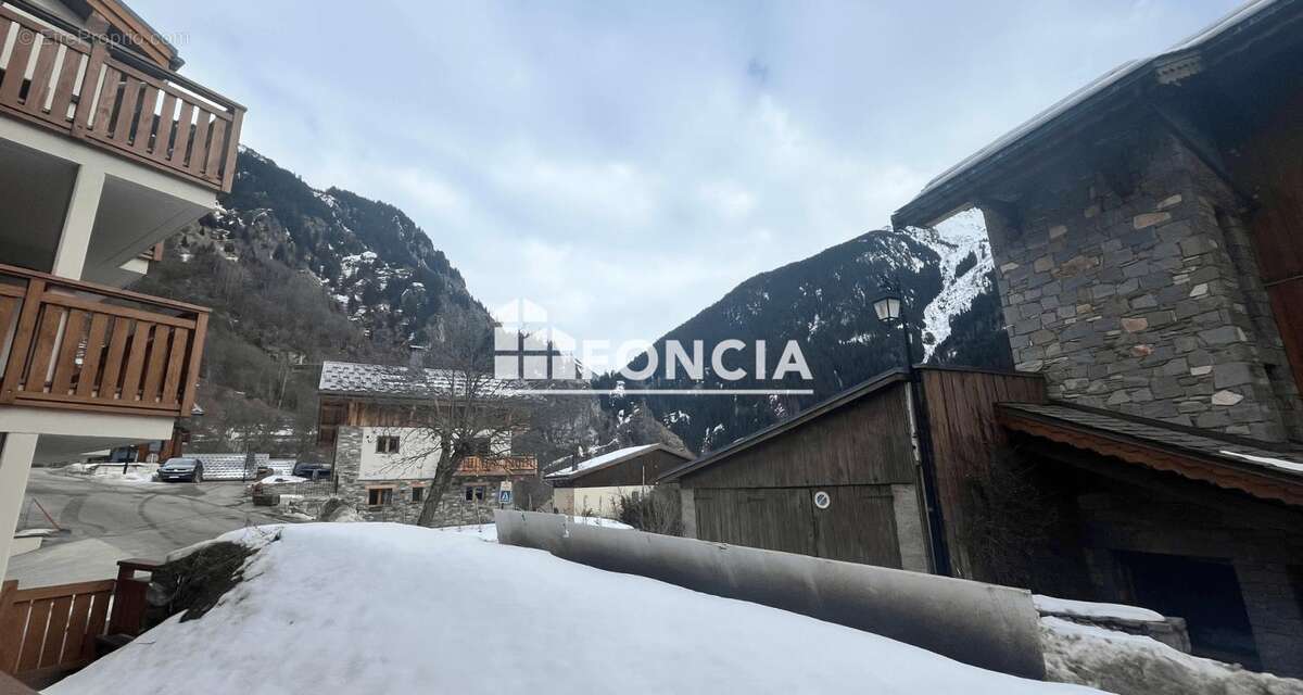 CHAMPAGNY-EN-VANOISE - LA VALLOISE - Spacieux T3 + Cabine avec grande terrasse et parking couvert ! - photo 19