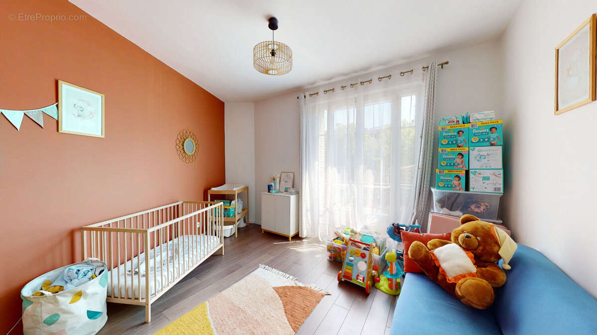 Appartement à PARIS-14E
