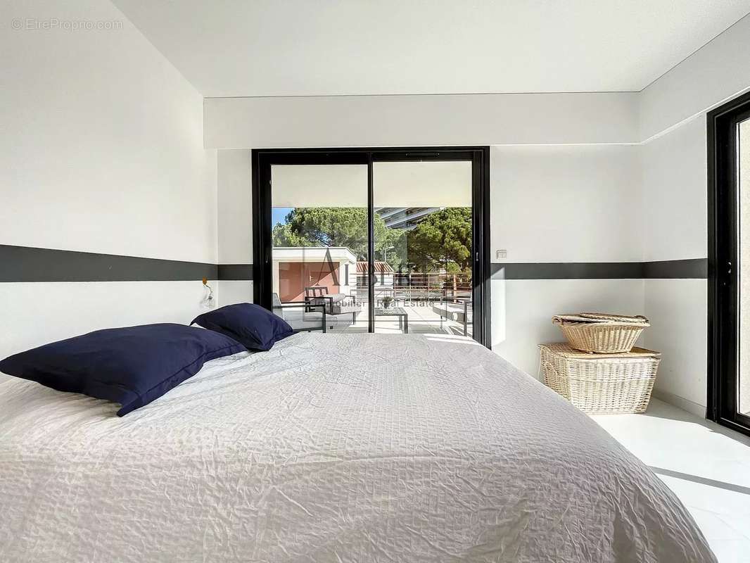 Appartement à LE CANNET