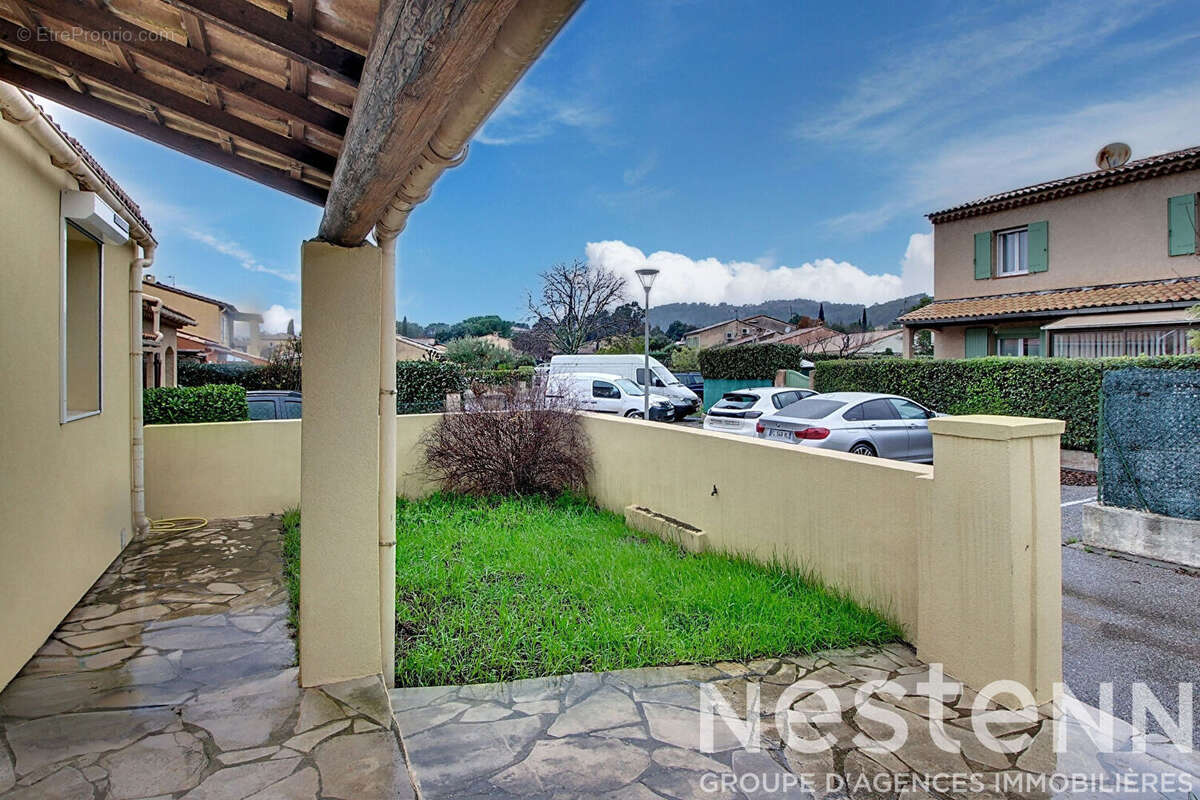 Maison à LE CANNET-DES-MAURES