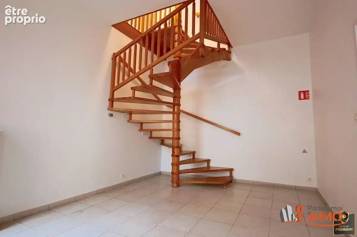 Bâtiment de 578m2 - photo 9
