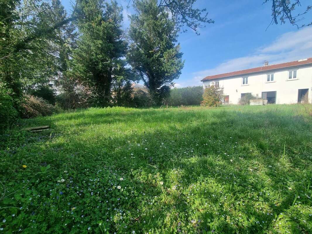 Photo 2 - Maison à MOURS-SAINT-EUSEBE