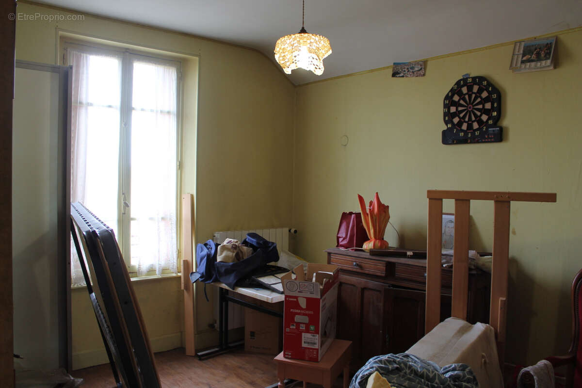 Maison à COSNE-D'ALLIER