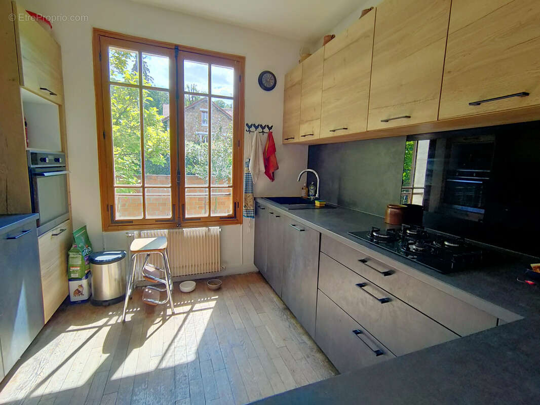 Maison à SAINT-REMY-LES-CHEVREUSE