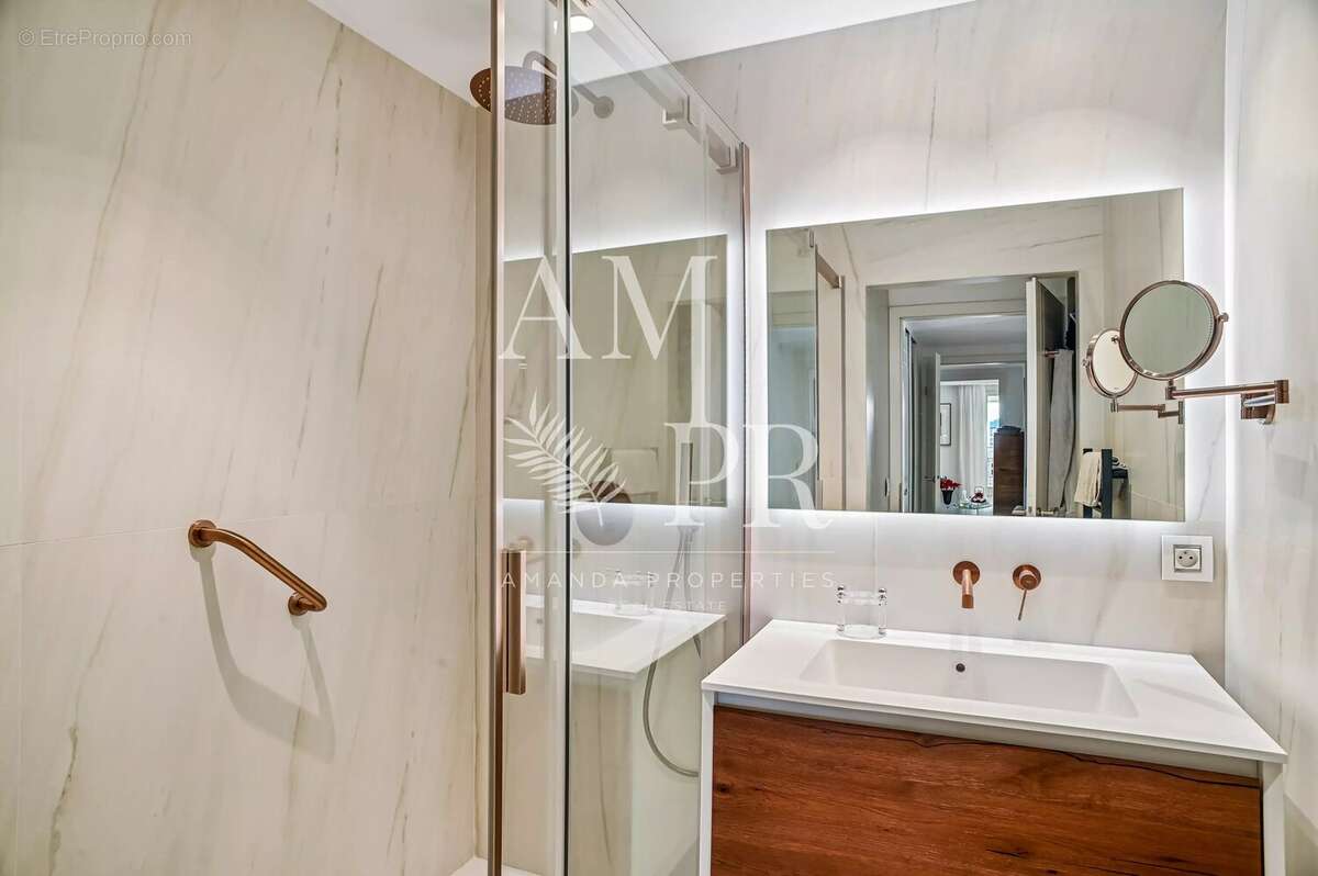 Cannes Basse Californie - Appartement 3 pièces - Vue mer - photo 9
