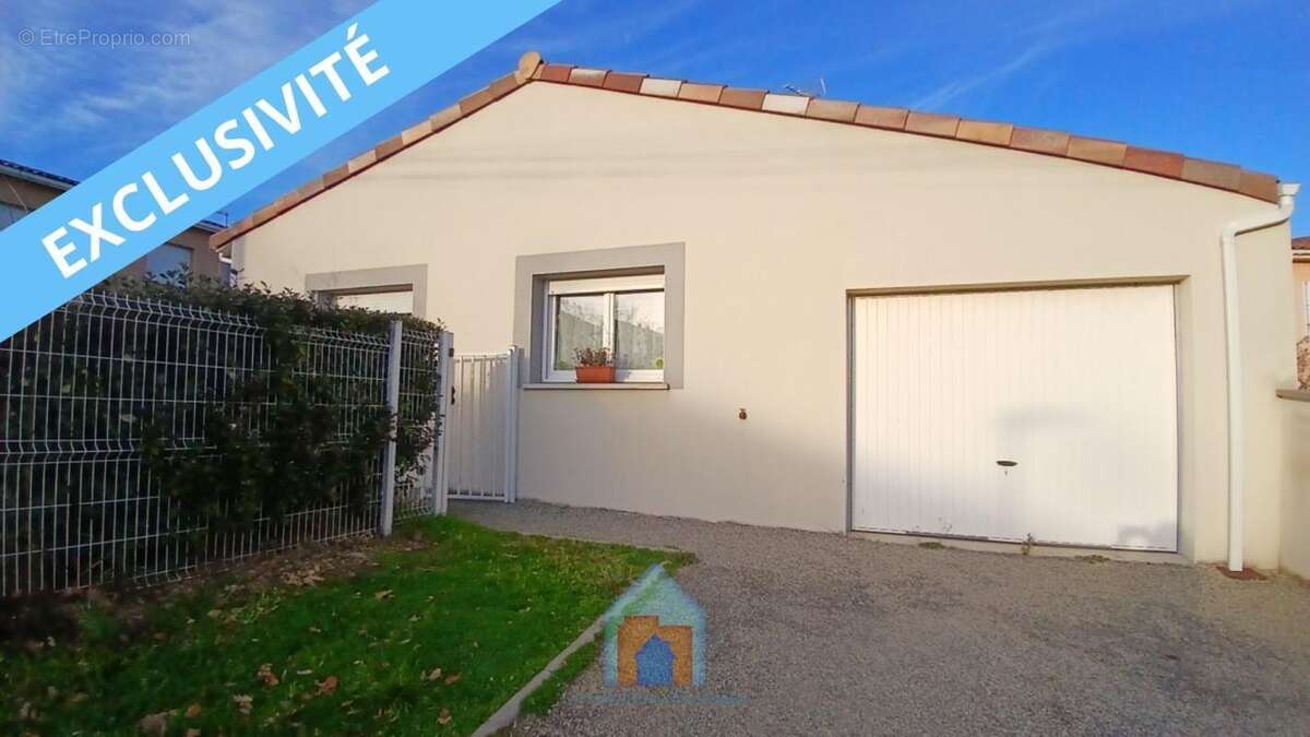 Maison à MONDONVILLE