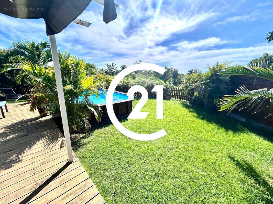 Maison à SAINTE-LUCE