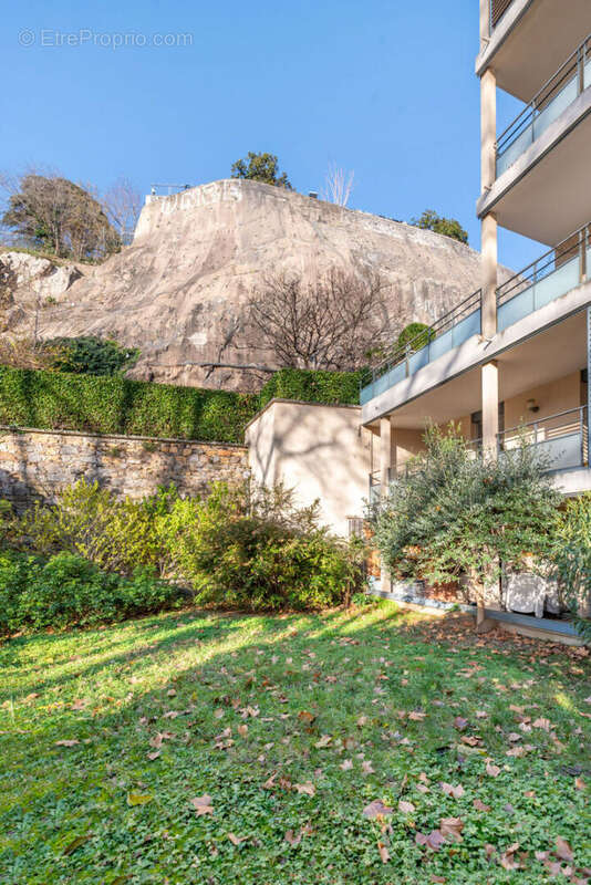 Appartement à LYON-1E