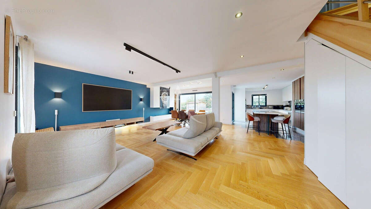 Maison à COURDIMANCHE