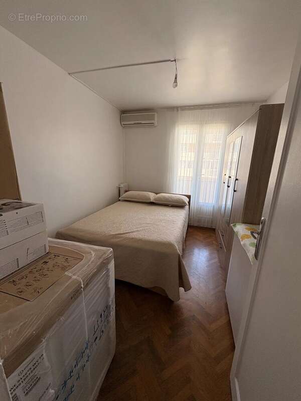 Appartement à MARSEILLE-2E