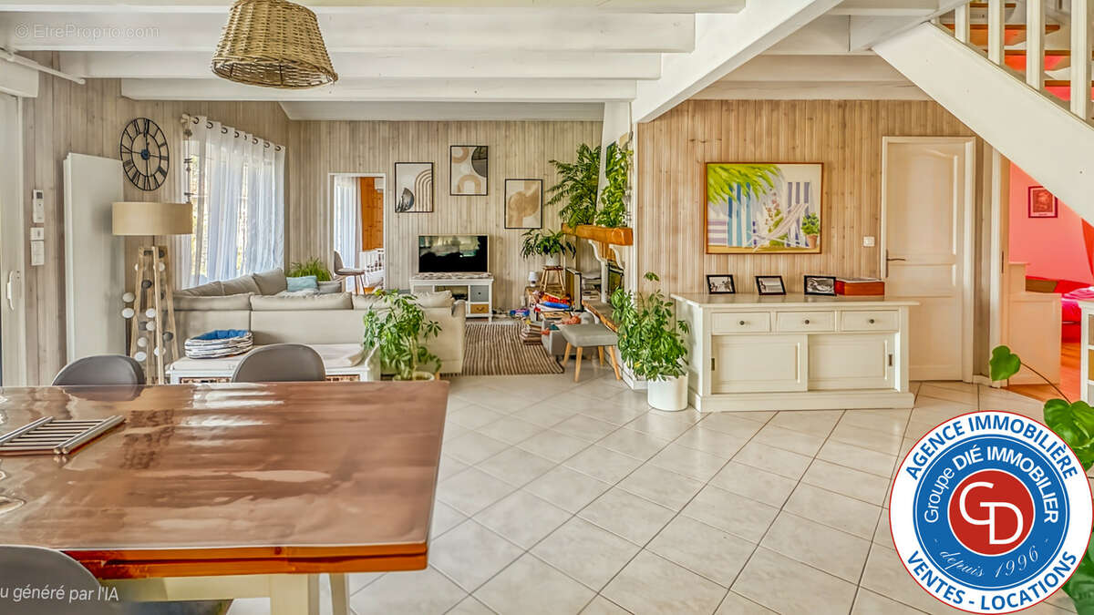 Villa avec 5 chambres, garage et piscine - photo 16
