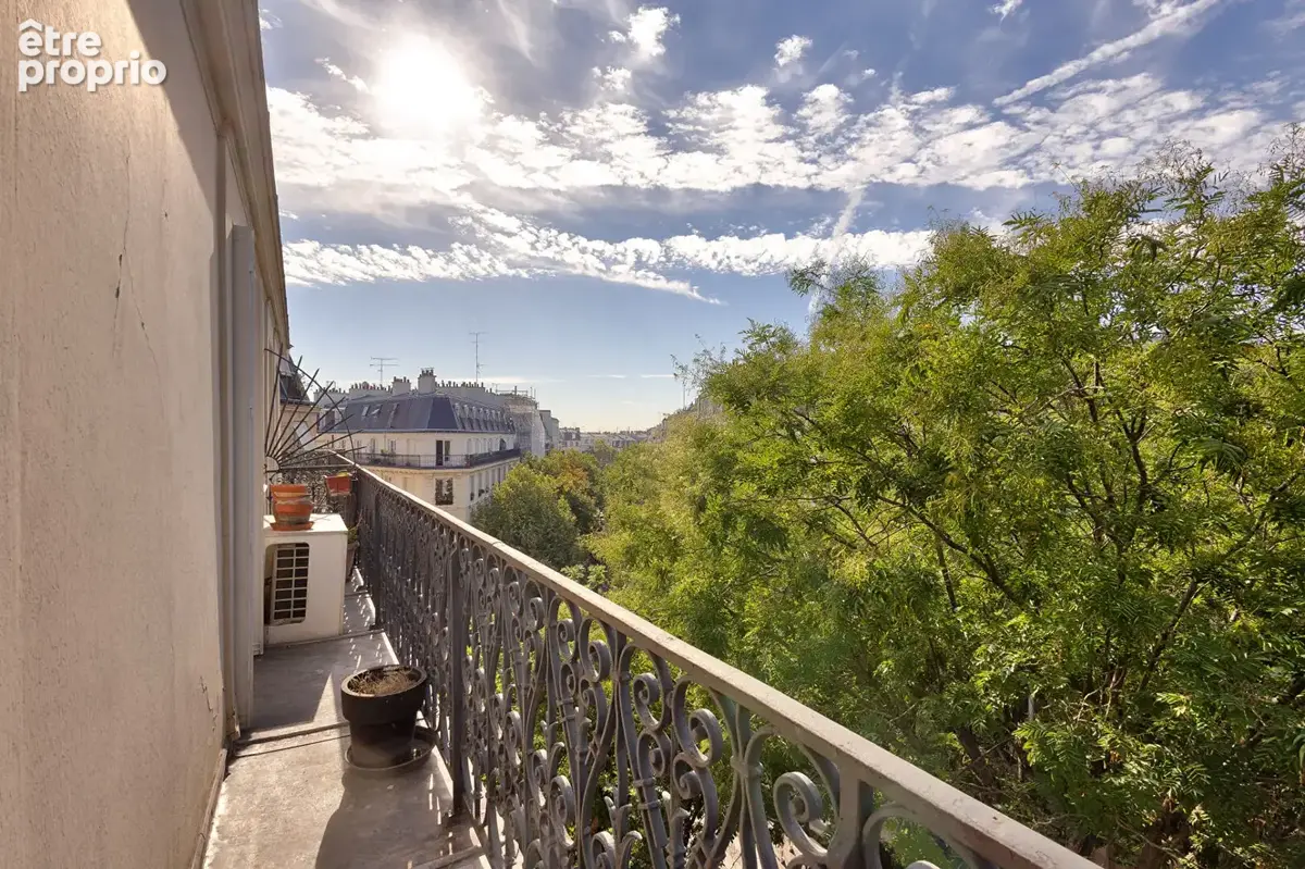Appartement à PARIS-18E
