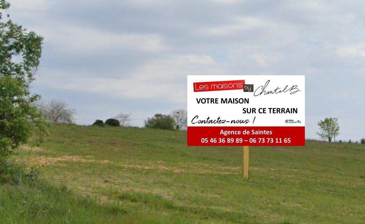Terrain à CHANIERS