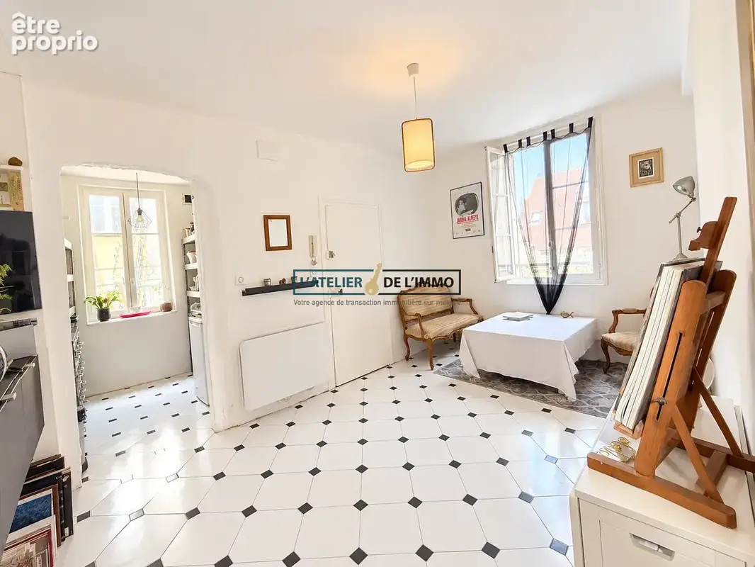À VENDRE - Superbe T2 avec cachet de l'ancien - Hypercentre - photo 3