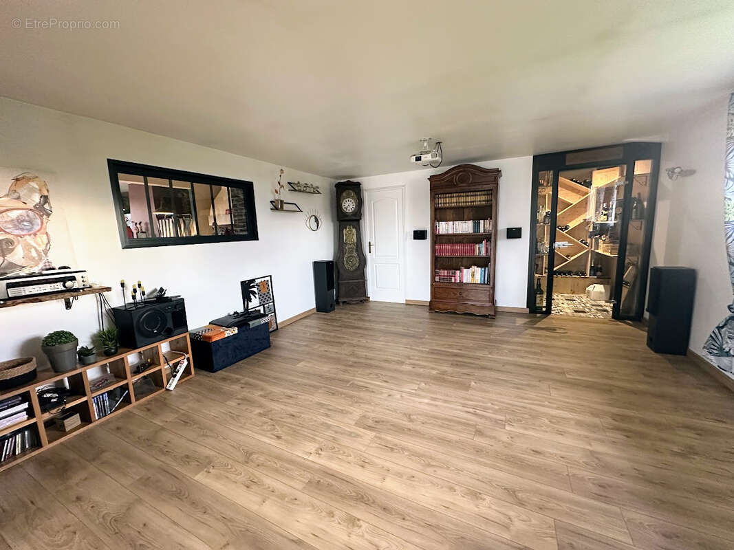 Maison à LA FEUILLIE