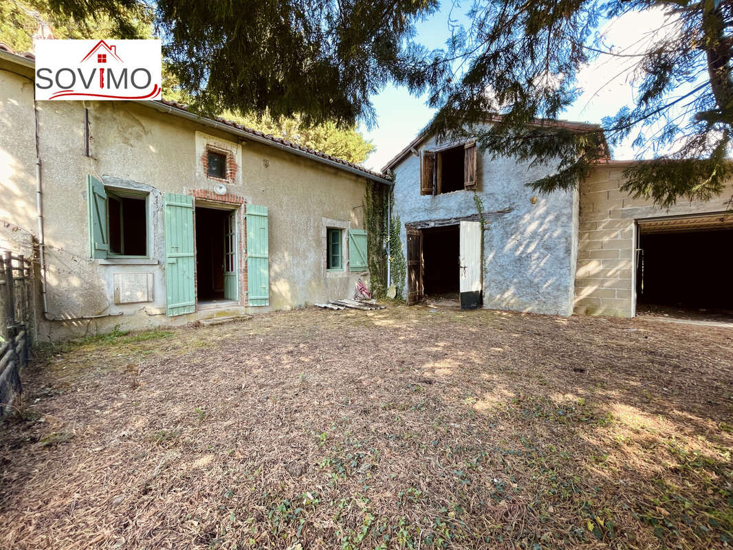 Maison à AVAILLES-LIMOUZINE