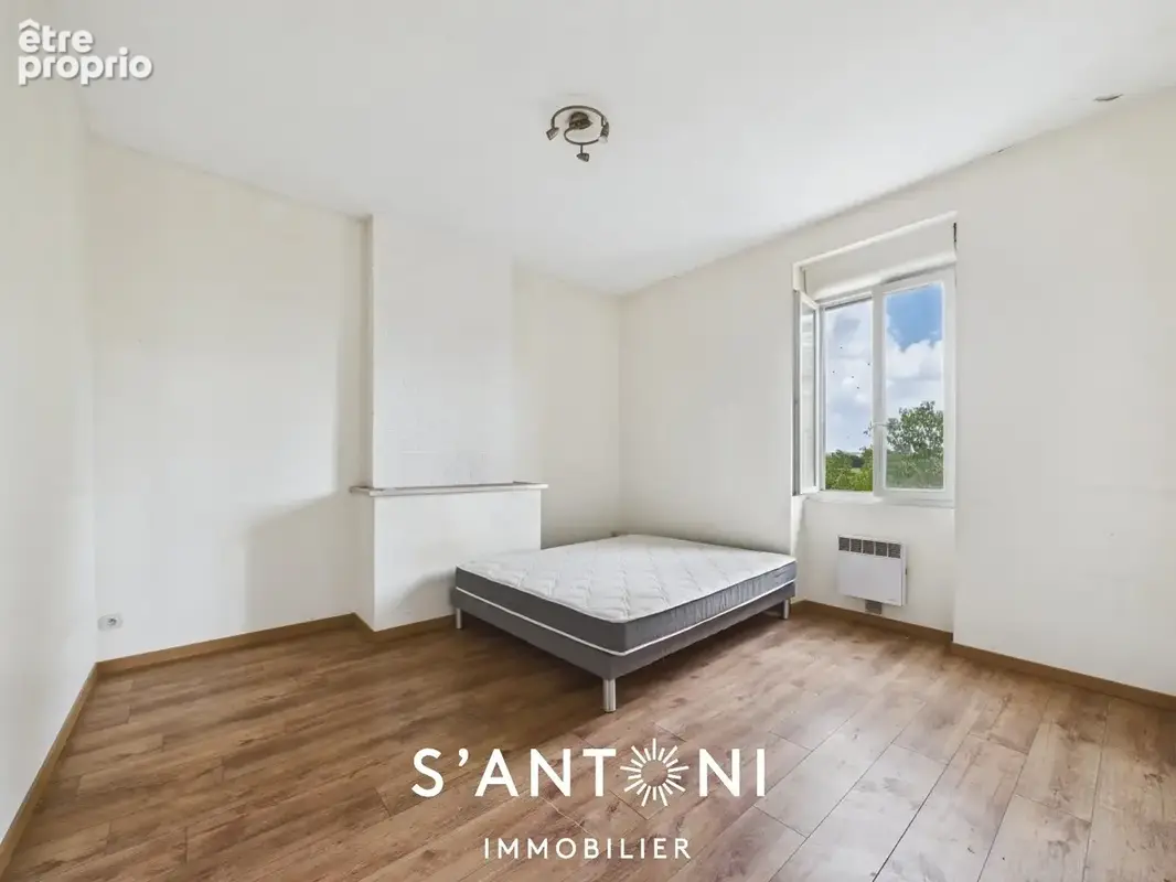 Ancienne gare de Florensac  Maison atypique de 137 m² avec piscine - photo 13