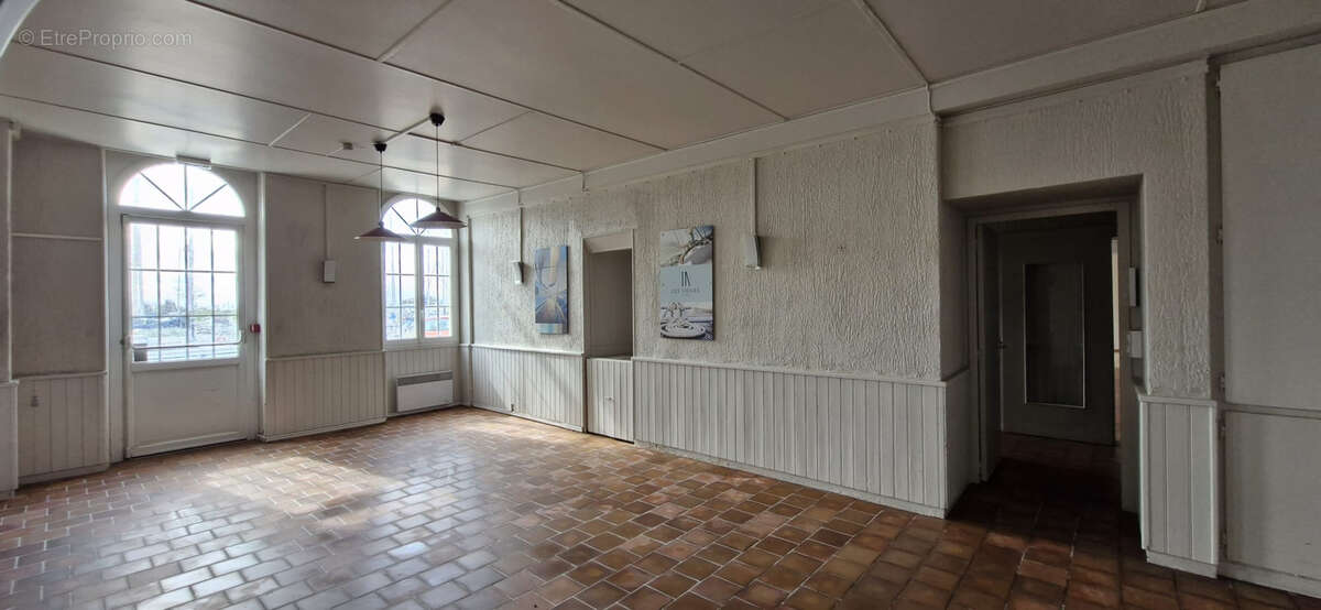 Maison à MORTAGNE-SUR-GIRONDE