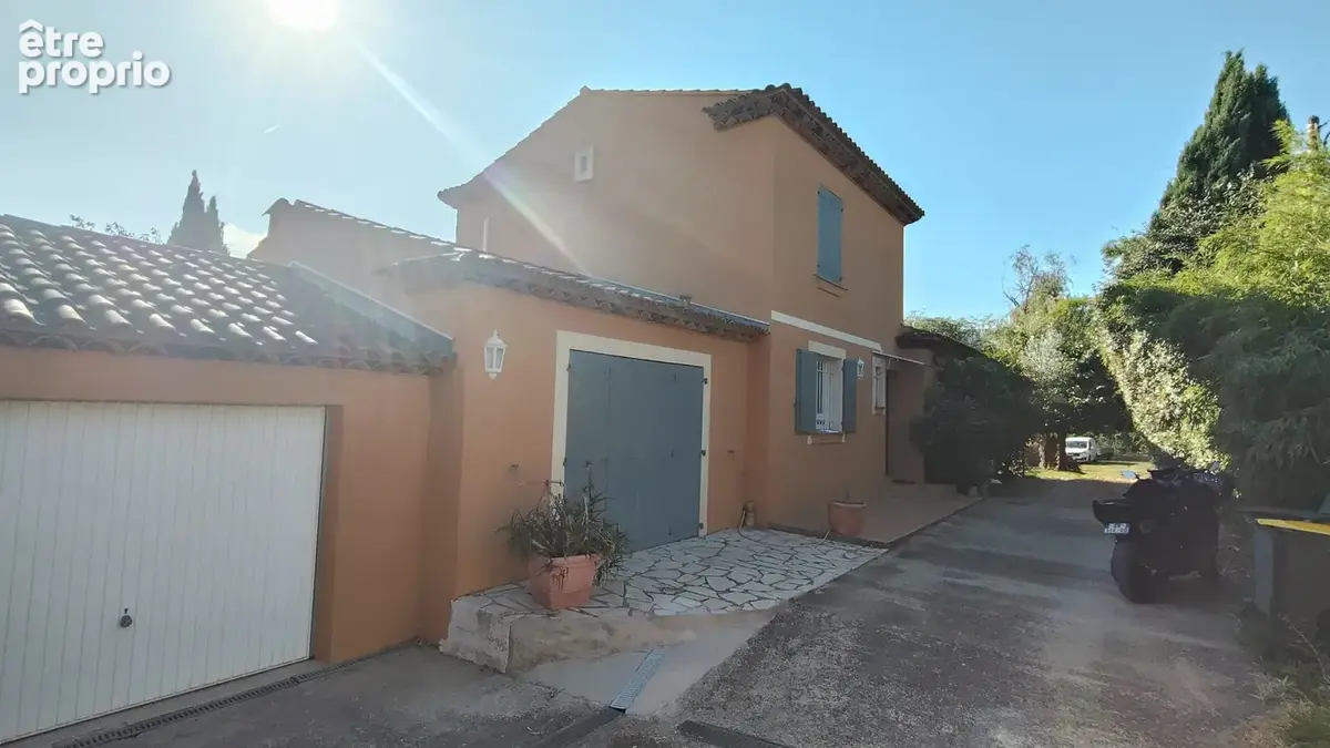 Gonfaron Jolie Villa beau volumes - photo 2