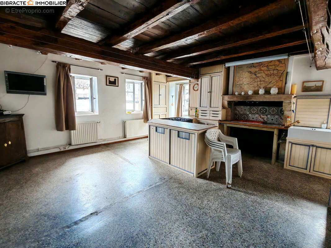Maison à SEMELAY
