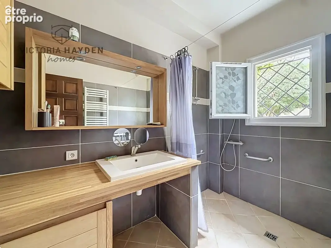 Maison 9 pièces 302 m² à vendre à Idron (64320) - photo 8