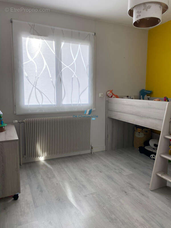 Appartement à CHAZAY-D&#039;AZERGUES