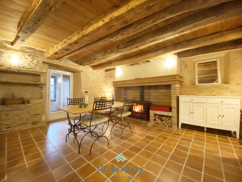 Maison à SARRANCOLIN