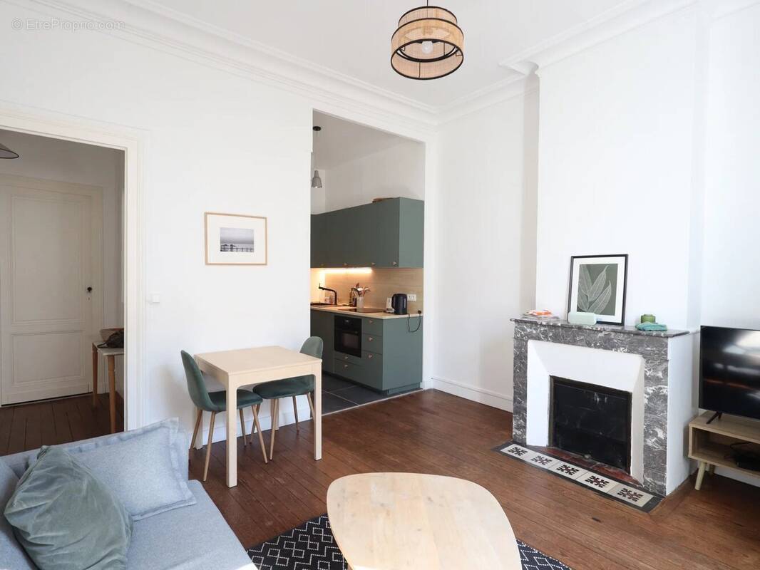 Appartement à BORDEAUX