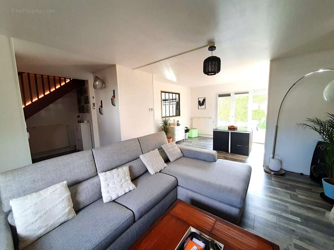 Maison à CANY-BARVILLE