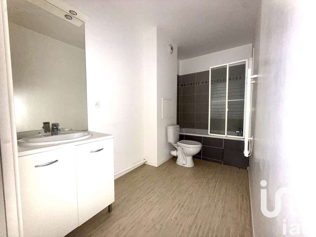 Photo 7 - Appartement à QUINCY-SOUS-SENART