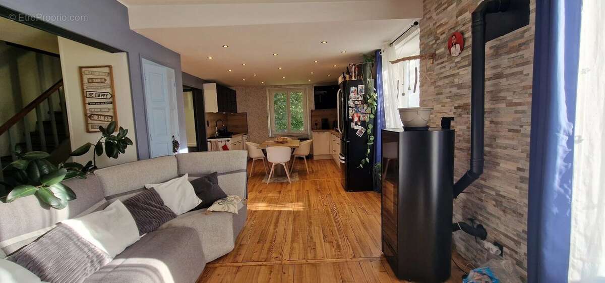 Appartement à CHAUFFAYER