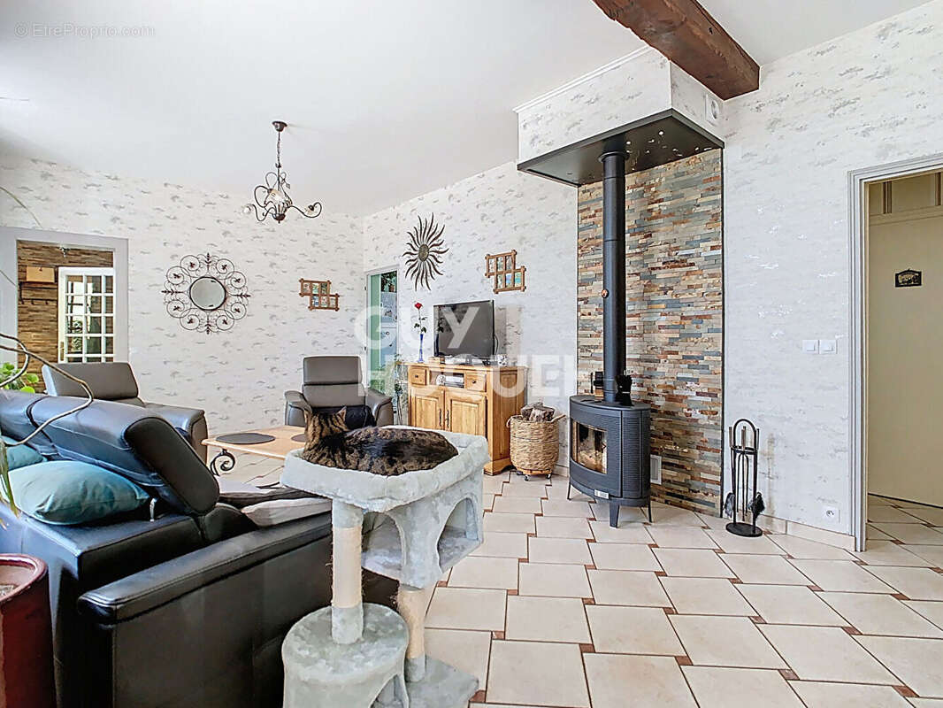 Maison à CREPY-EN-VALOIS