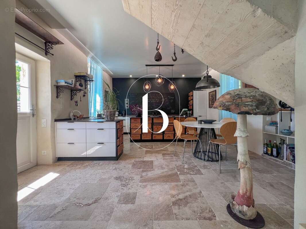 Maison 160 m² à Barjac  - photo 14