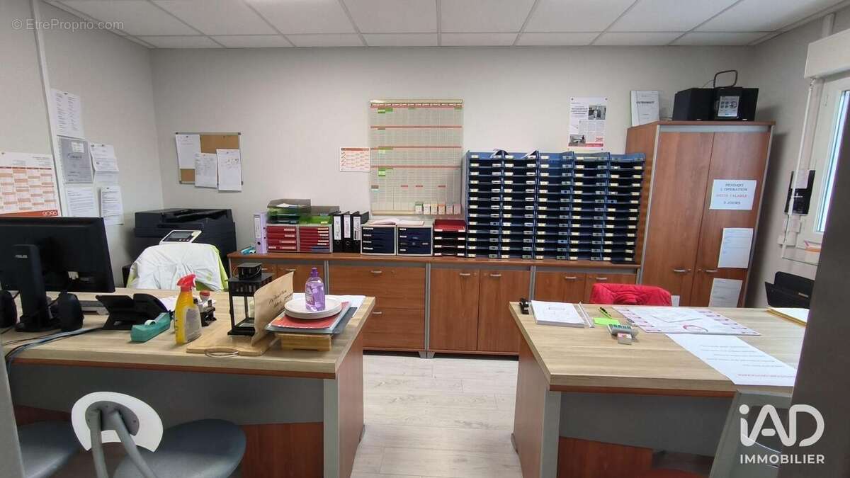 Photo 8 - Commerce à ARTIX