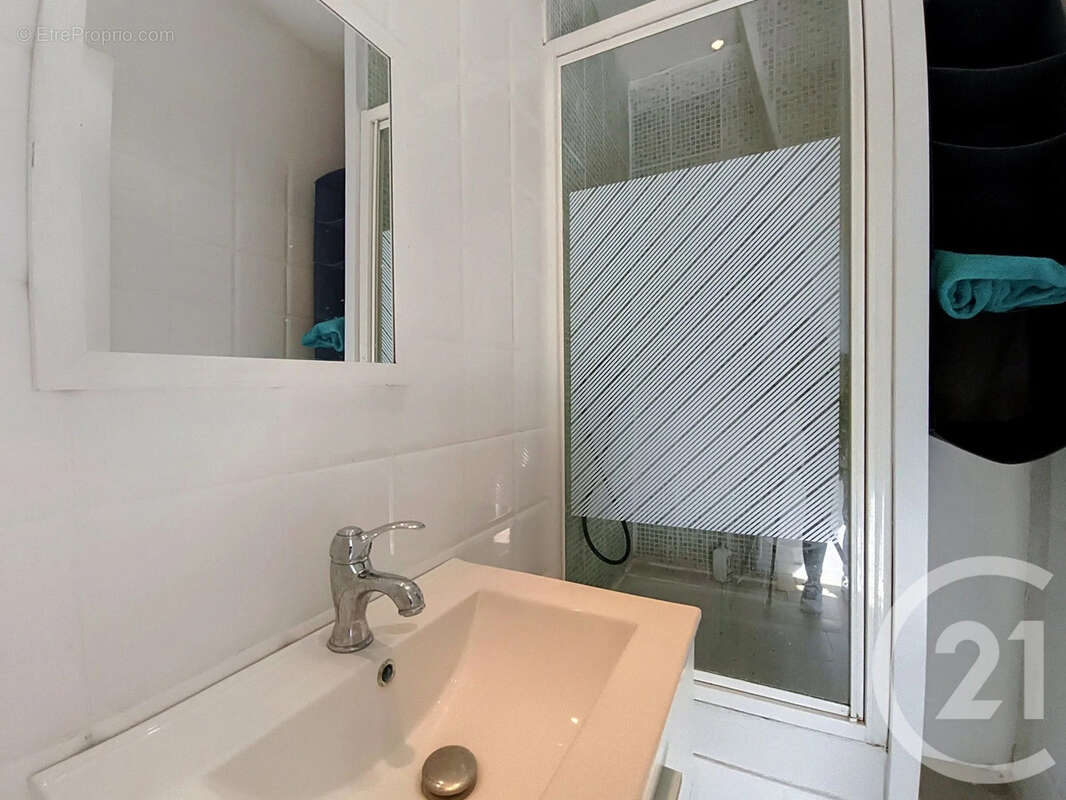 Maison 132 m² à La Croix-En-Brie  - photo 10