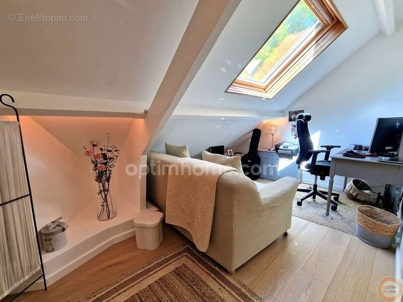 Maison à SAINT-GERMAIN-LES-ARPAJON