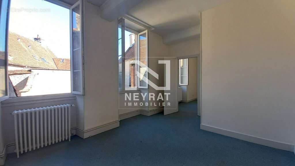Appartement à ARNAY-LE-DUC