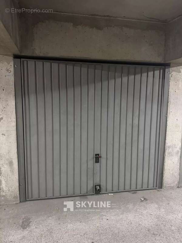 Appartement à MARSEILLE-4E