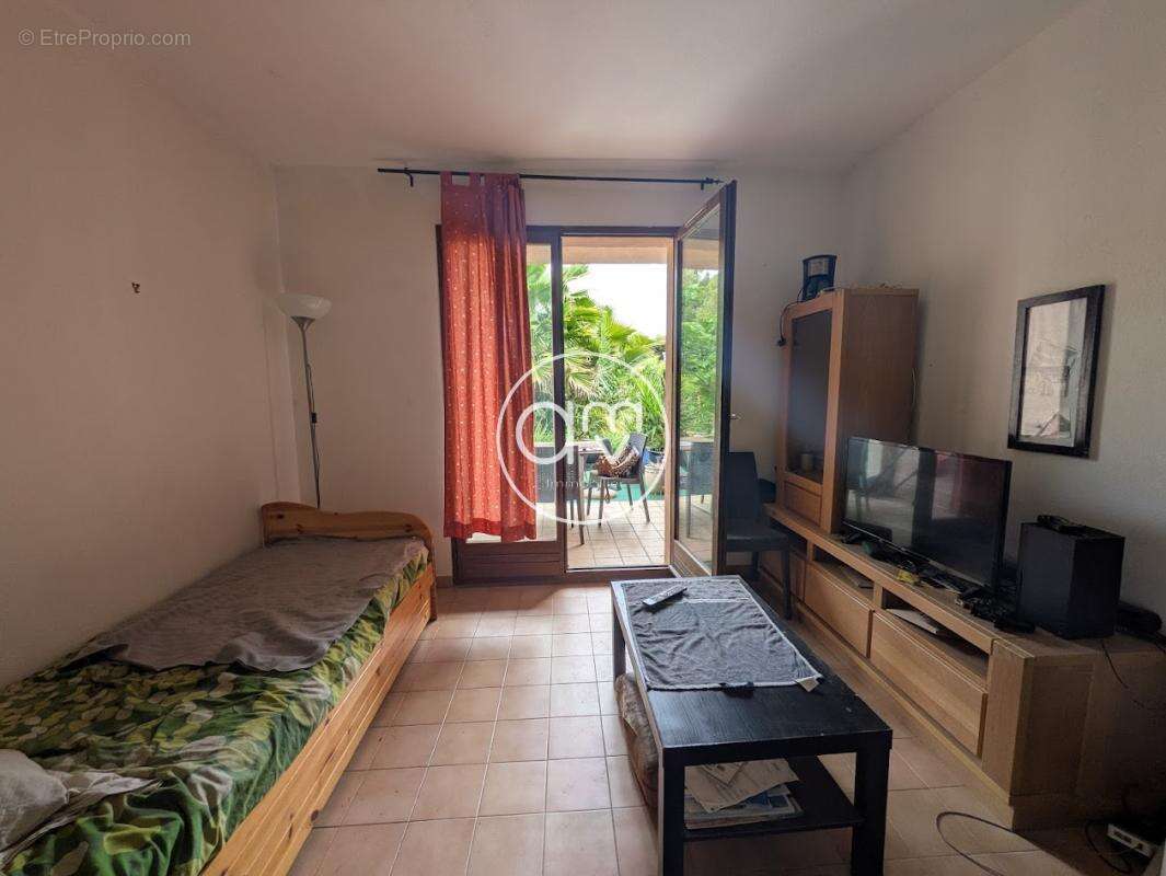 Appartement à LA LONDE-LES-MAURES