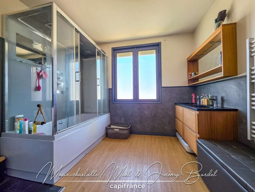 Maison à vendre 5 pièces FEILLENS (01) - photo 11