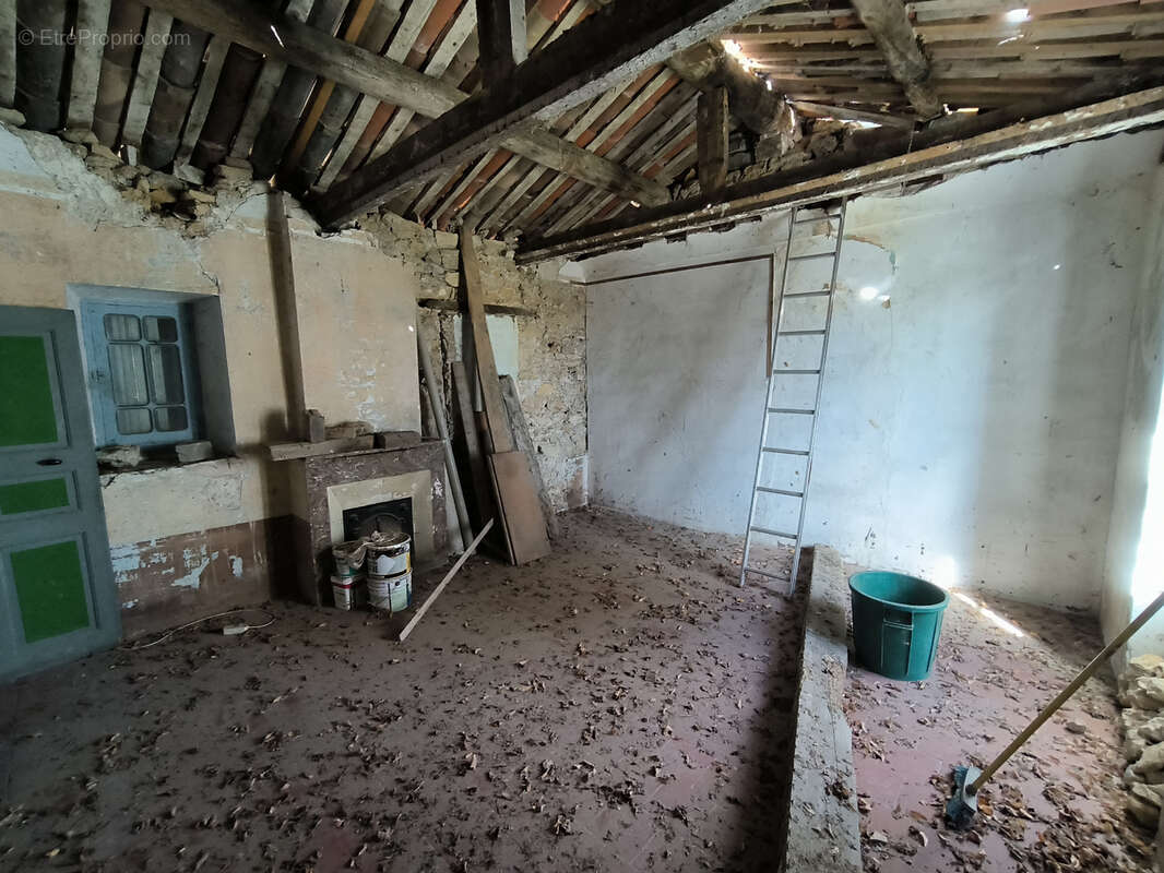 Maison de caractère avec jardin arboré de 1 150 m2   Centre de Saint-Christol-lès-Alès - photo 11