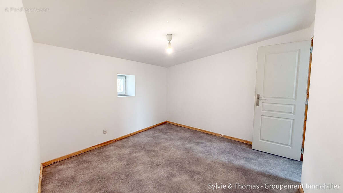 Appartement à CADEROUSSE