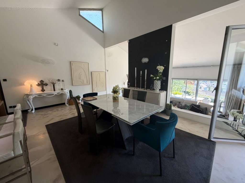 Maison à LE CREUSOT