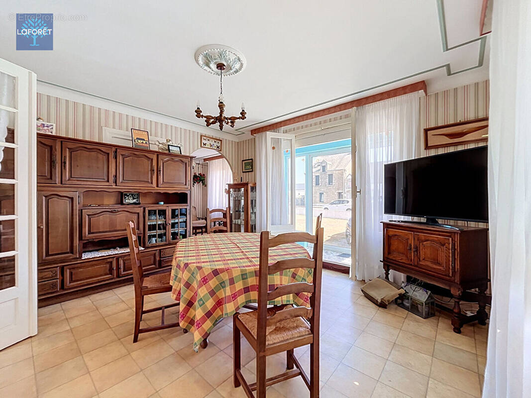 Maison à PLOUHINEC