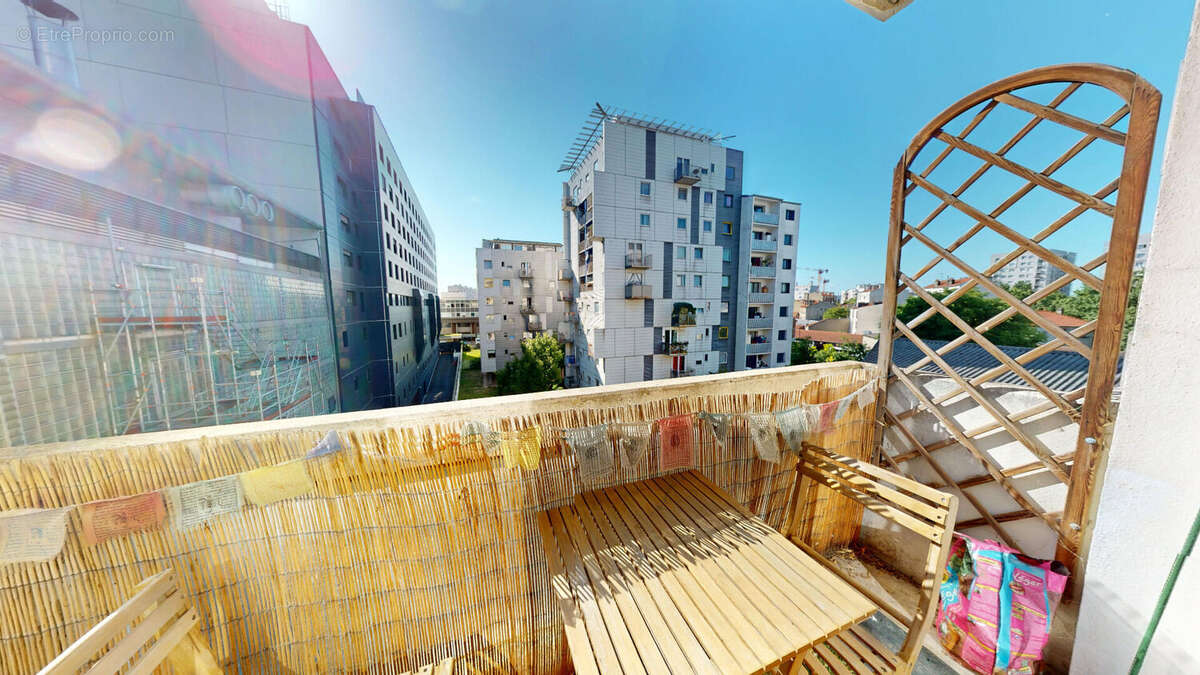 Appartement à AUBERVILLIERS