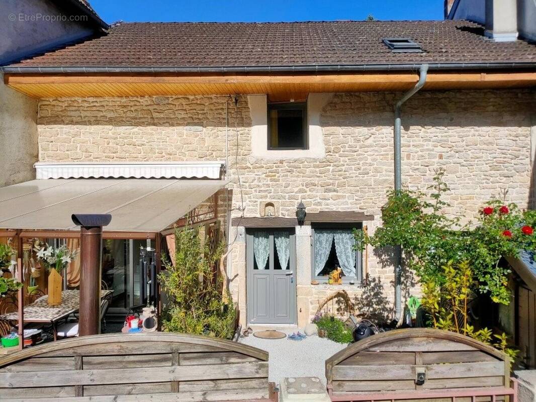 Photo 1 - Maison à CHENECEY-BUILLON